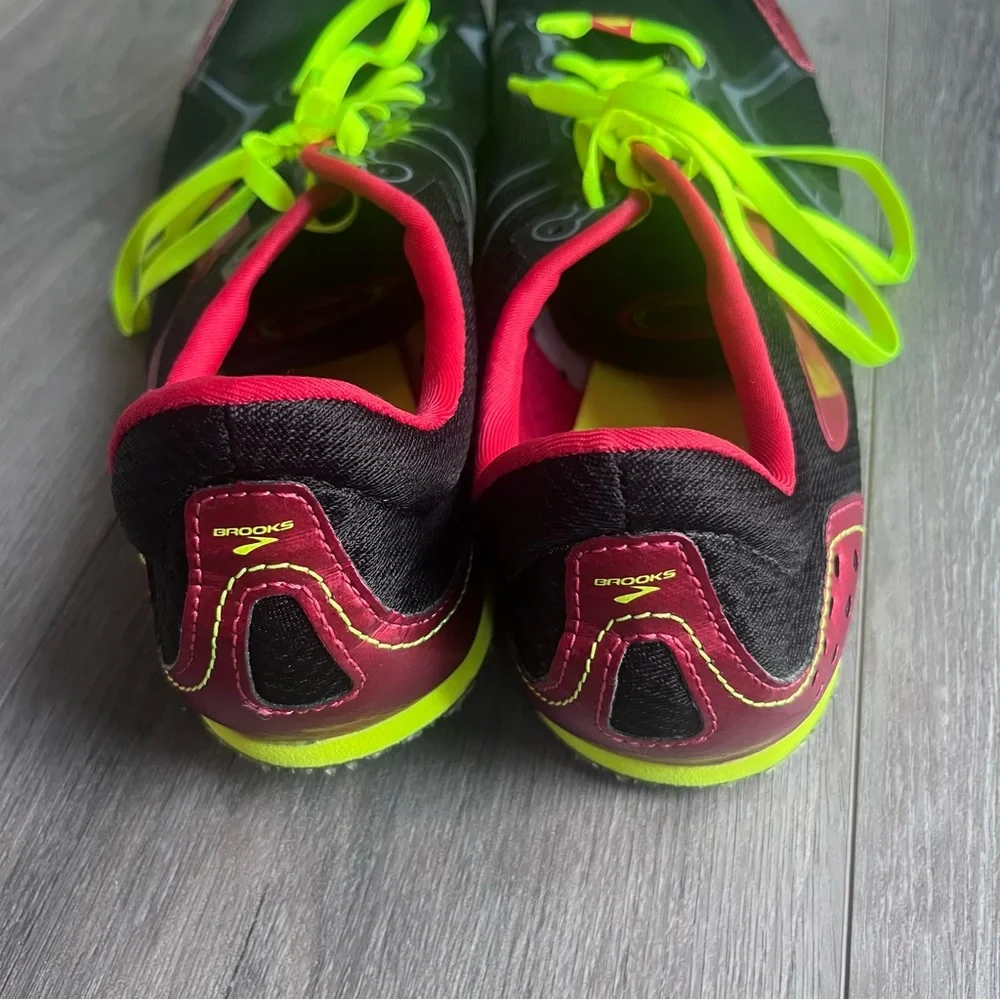 Brooks Men’s PR LD 4:10 Track and Field Athletic Shoes with Neon Laces 12.5